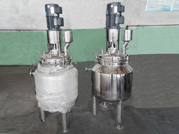 小型不銹鋼反應釜