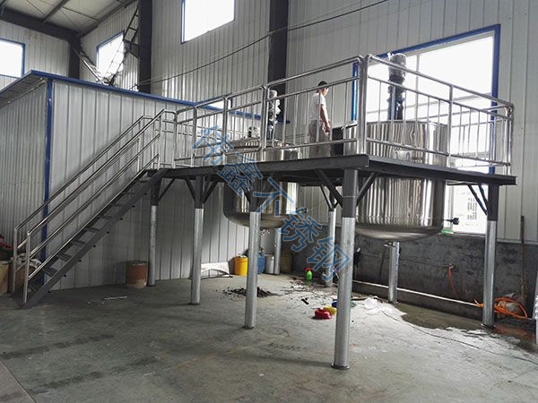 河北田加力液體水溶肥生產(chǎn)設(shè)備使用現(xiàn)場(chǎng)